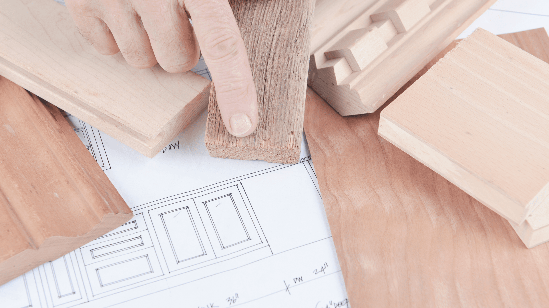 Konfigurator, mit dem Material, Abmessungen, Kantenausführung, Wandanschluss, Wanne und Bohrungen von Schnittholz konfiguriert werden können.